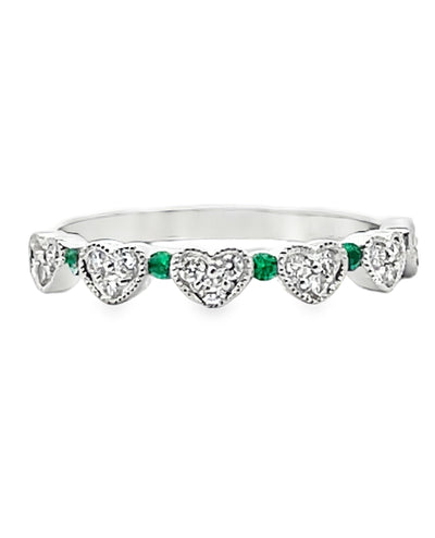 18K White Gold Diamond & Emerald Heart Ring