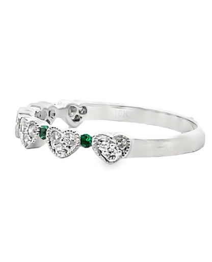 18K White Gold Diamond & Emerald Heart Ring