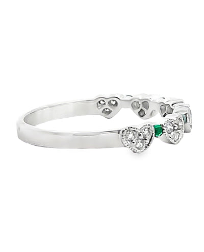 18K White Gold Diamond & Emerald Heart Ring