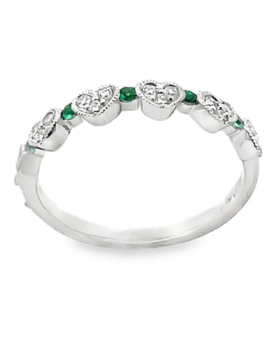 18K White Gold Diamond & Emerald Heart Ring