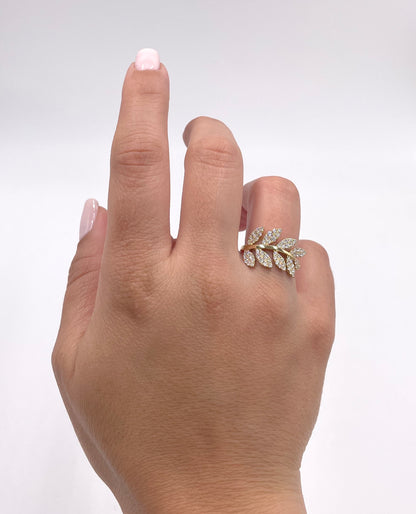 18K Yellow Gold Leaf Ring with Diamonds