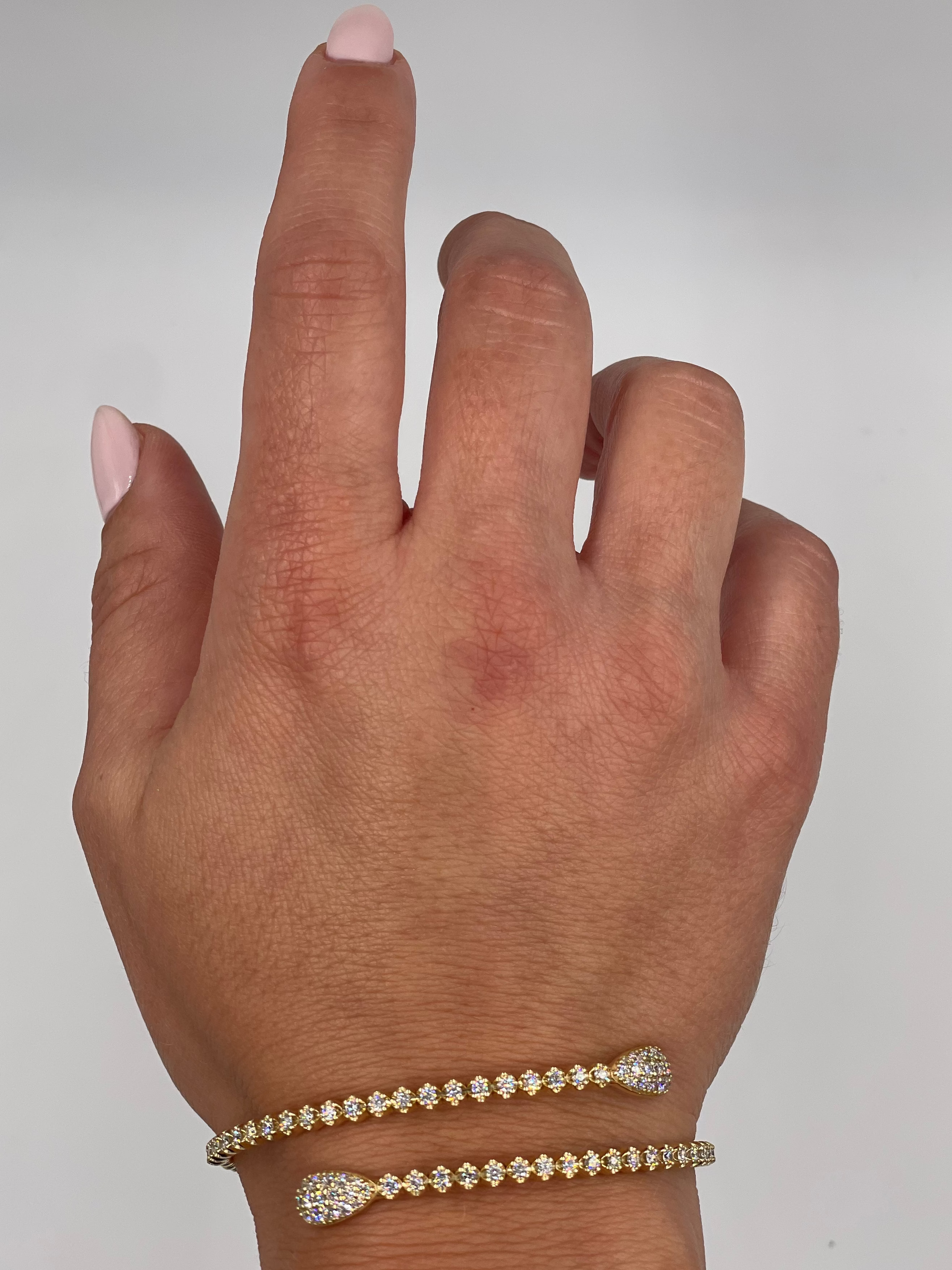 18K Yellow Gold Wrap Bypass Flexible Bangle Bracelet with Diamonds