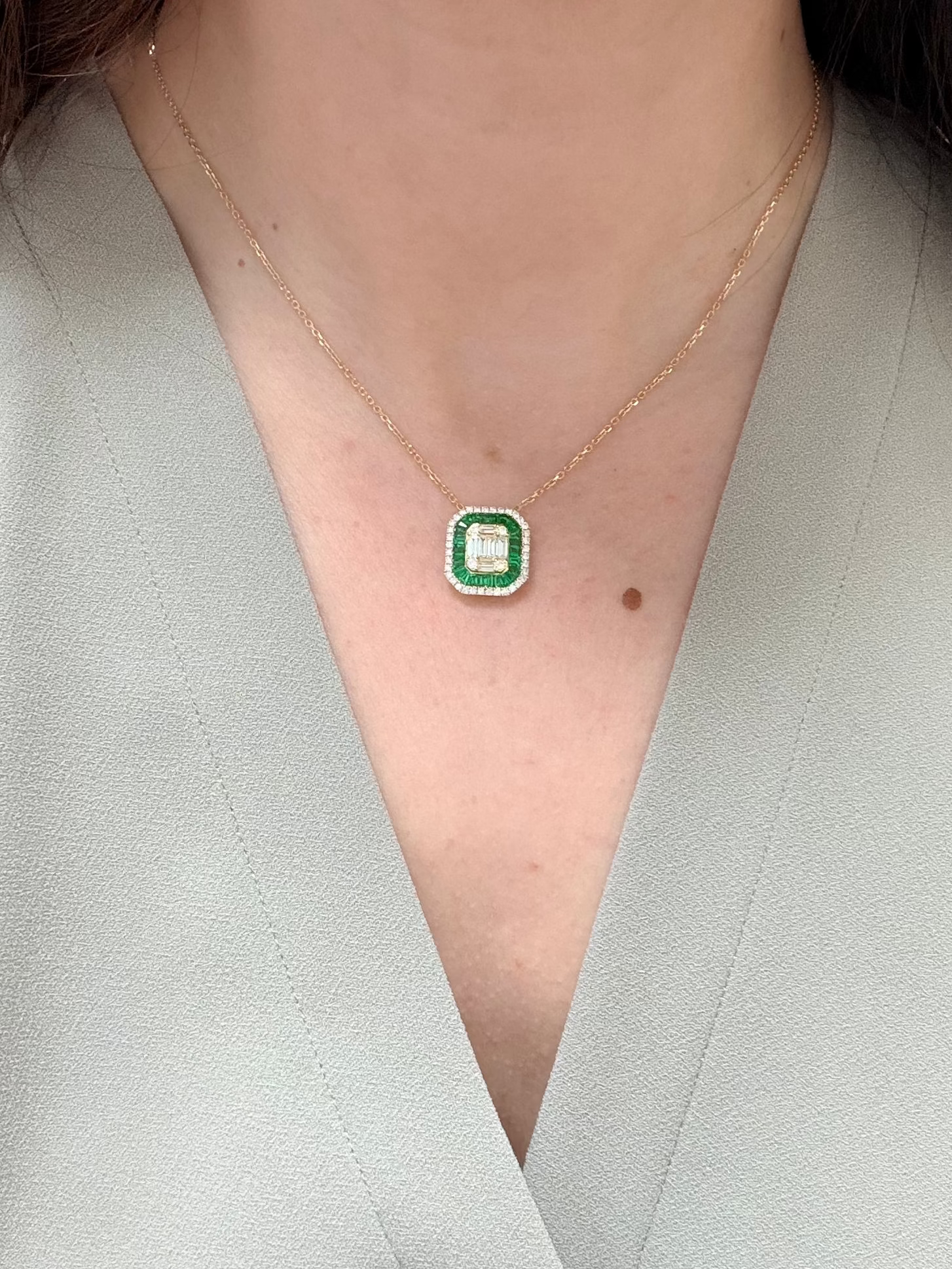 18K Yellow Gold Art Deco Style Pendant with Diamonds and Emeralds