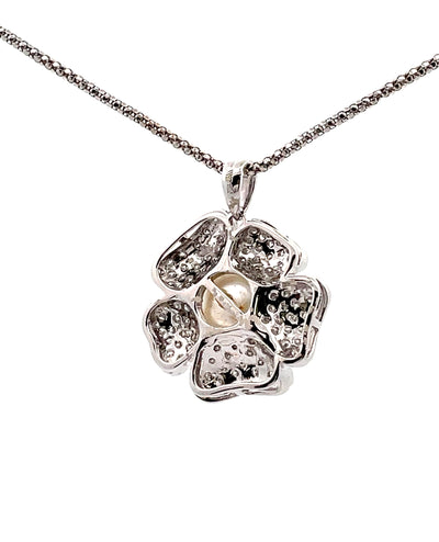 White Gold Flower Pendant Necklace with South Sea Pearl