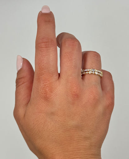 18K Yellow Gold Diamond Band