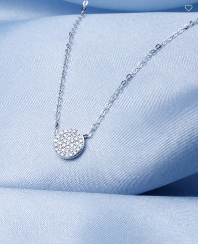 14k White Gold 0.11 Carat Diamond Circle Pendant Necklace