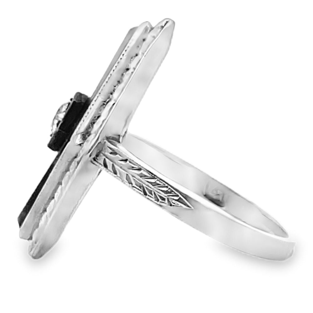 Vintage 14K White Gold, Art Deco Style, Elongated Black Onyx Ring with Round Diamond, Wheat Engraving Detail