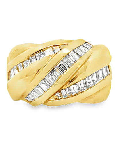 Vintage 18K Gold Diamond Ring with Overlapping Rows of Baguette Diamonds 1.50 Carats