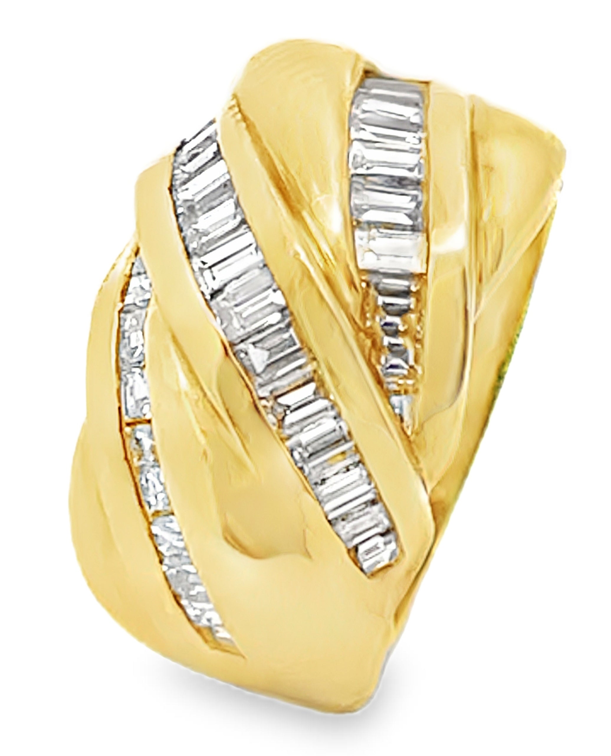 Vintage 18K Gold Diamond Ring with Overlapping Rows of Baguette Diamonds 1.50 Carats