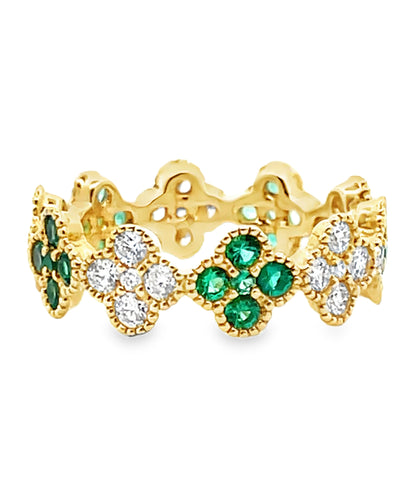 18K Yellow Gold 0.83 Carat Diamond & 0.56 carat Emerald Quatrefoil Ring