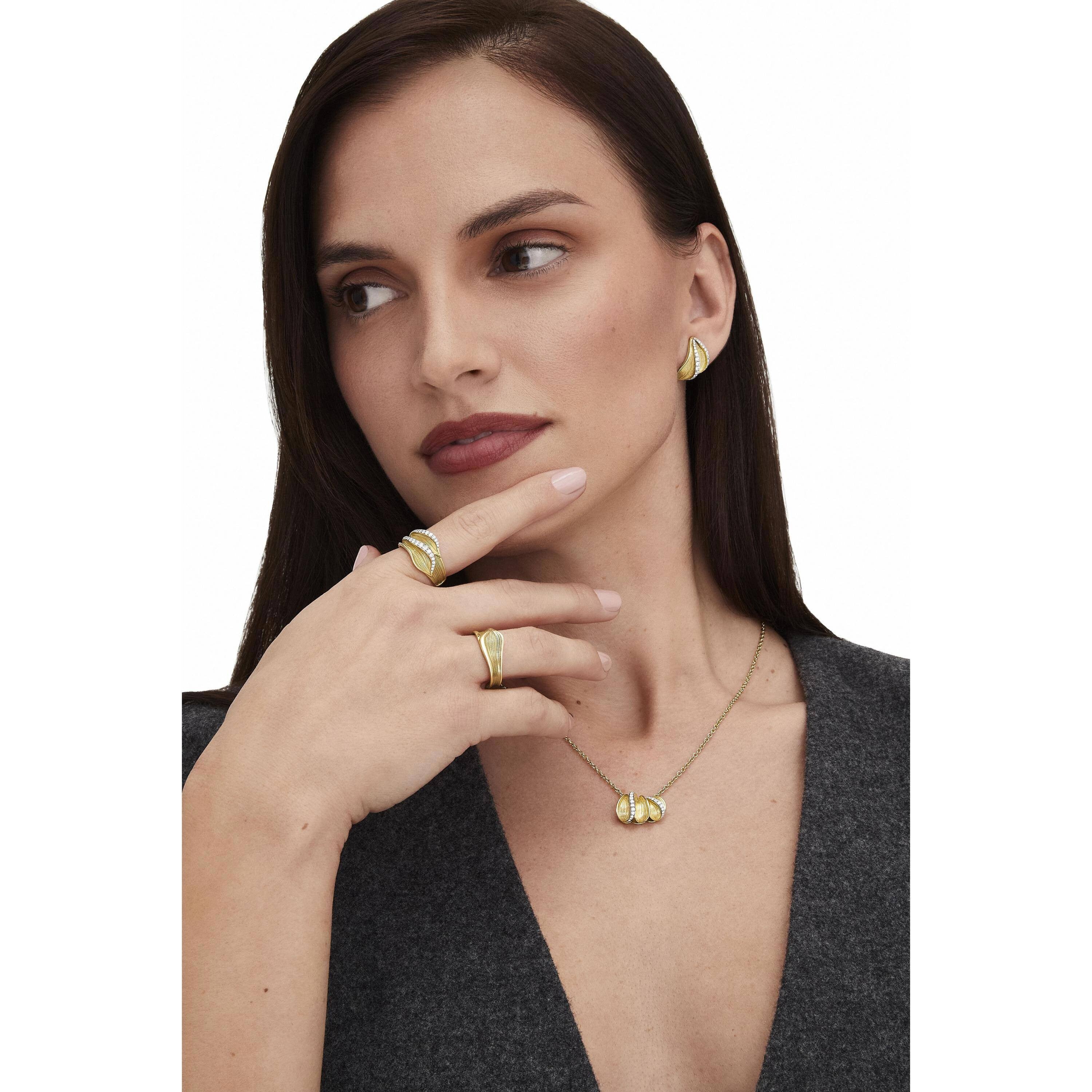 Tacori FR908FY Dahlia Petal Ring in 14K Yellow Gold