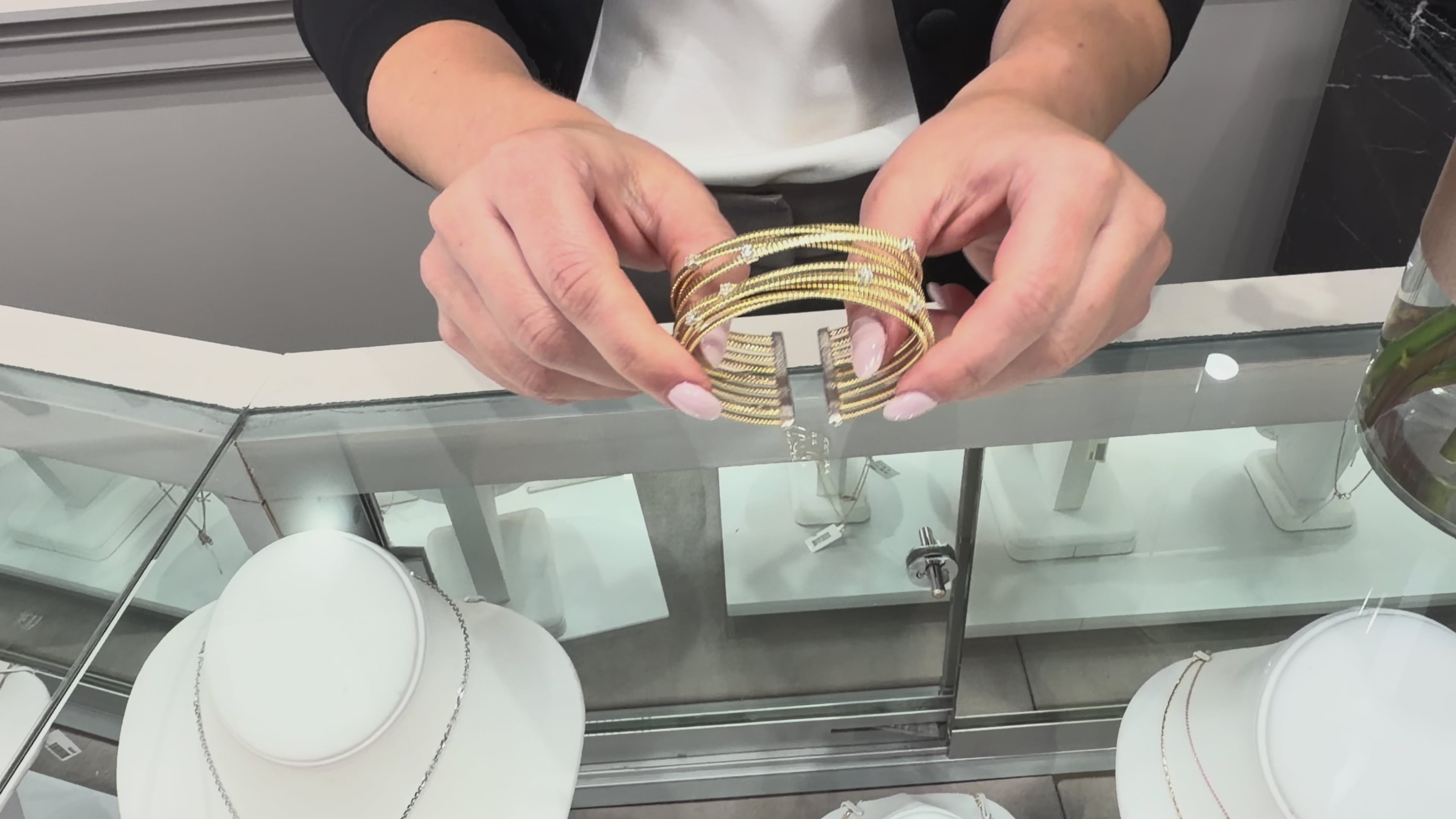 Load video: Marcello Pane BRFO 166G Sterling Silver Cuff Bracelet