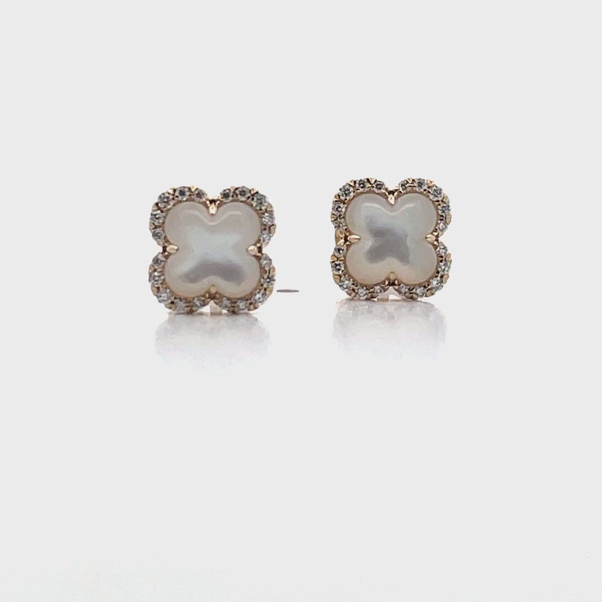 14K Yellow Gold Four Leaf 9.2mm Mother Of Pearl Stud Earrings