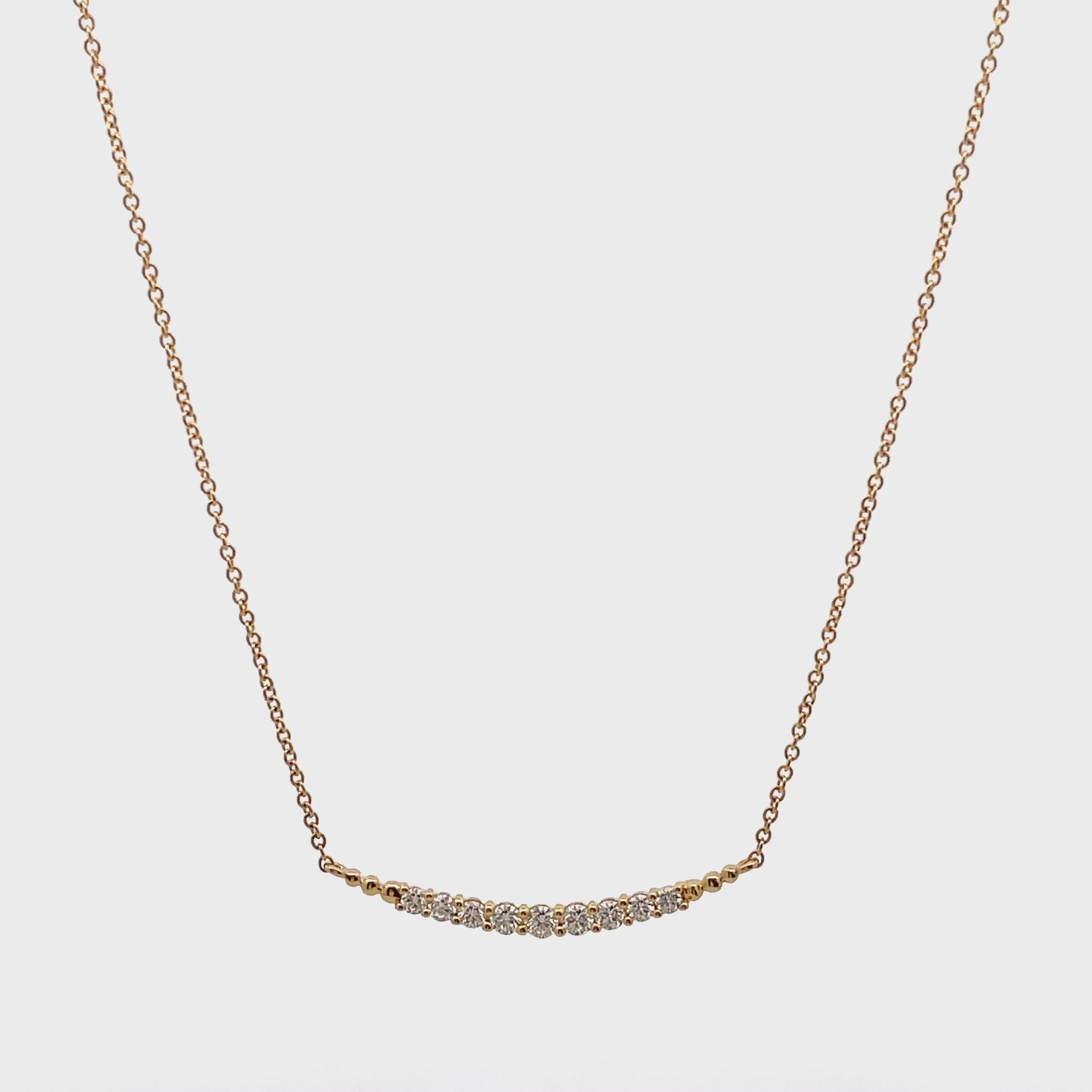 Ladda video: 18K Yellow Gold Diamond Bar Necklace