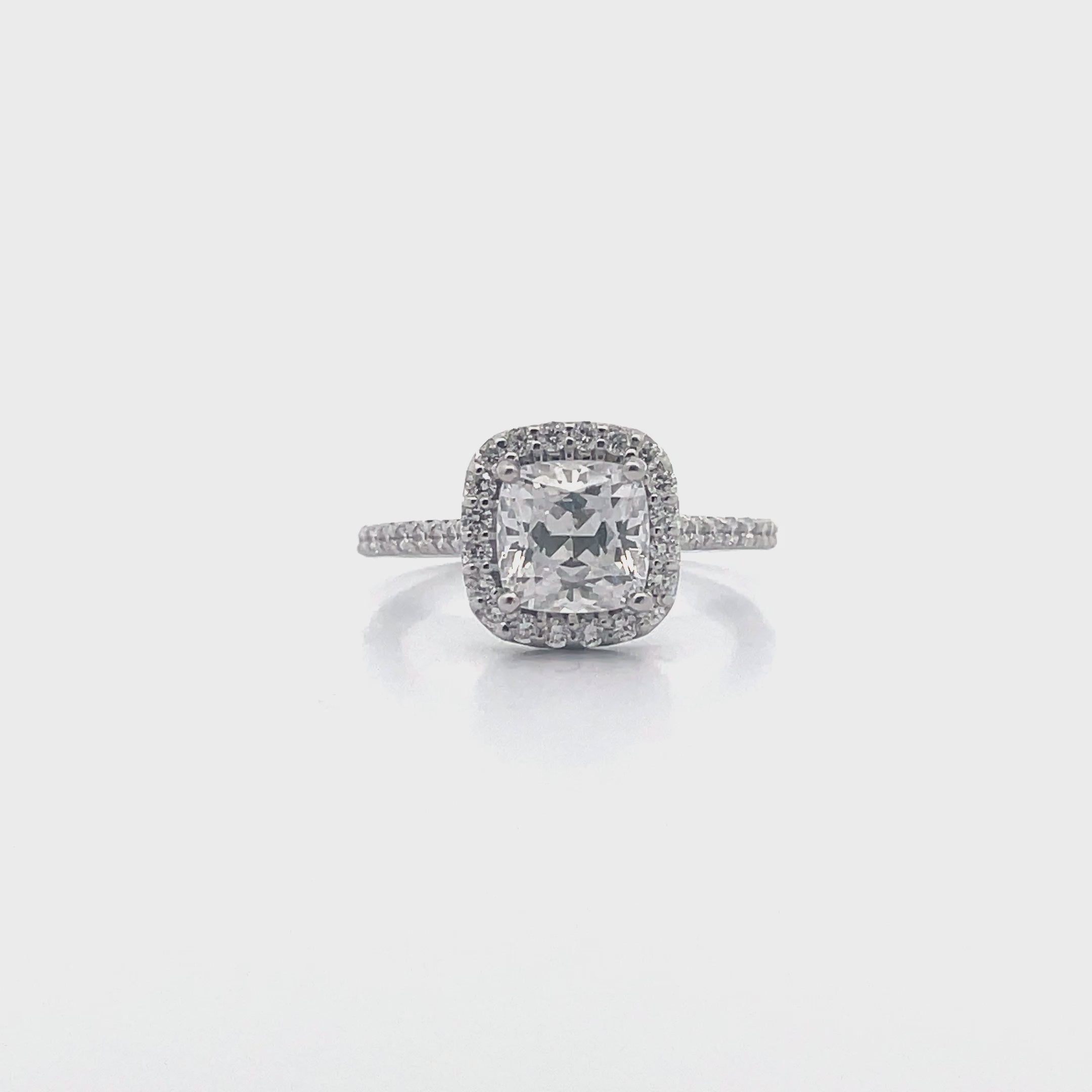 تحميل الفيديو: Ritani 1CUZ1321ER 14k White Gold Halo Engagement Ring for 6 Millimeter Round Stone