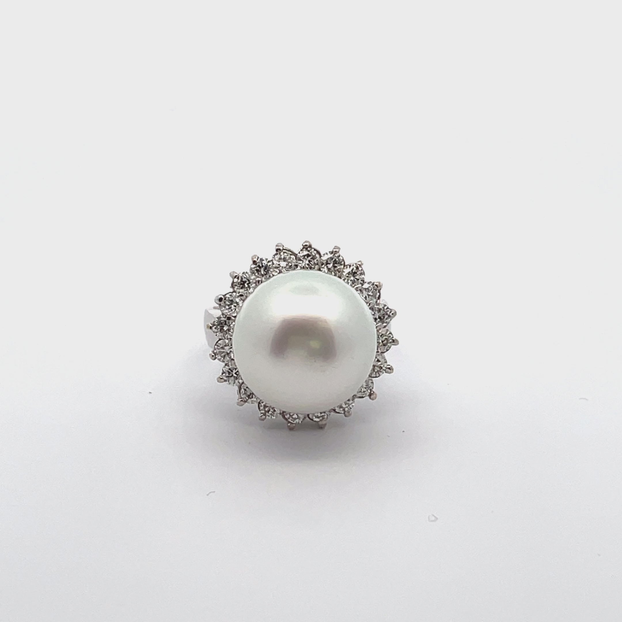 14K White Gold Ring with South Sea Pearl