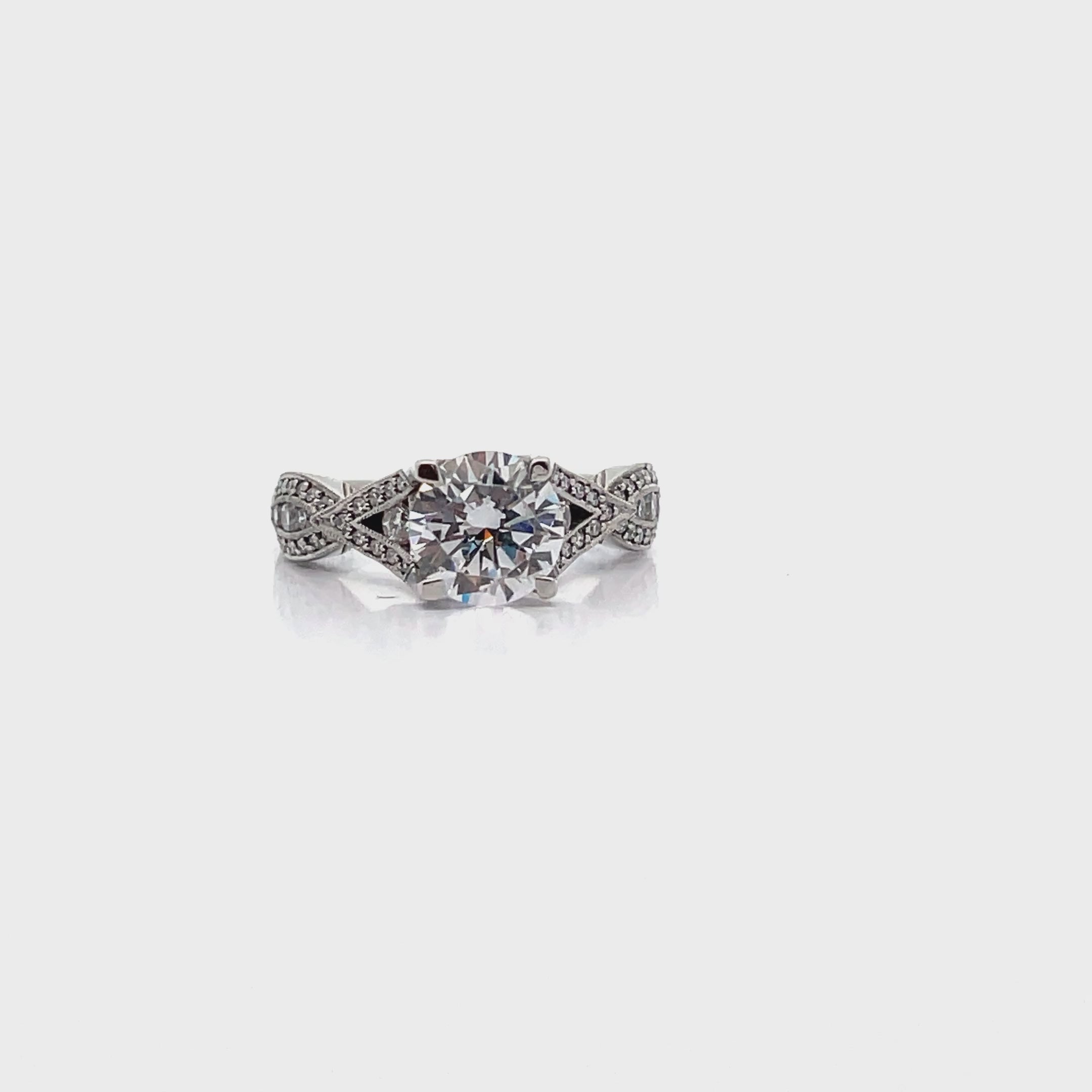 Tacori 2647 RD 7.5 "Simply Tacori" Platinum Ribbon Engagement Ring