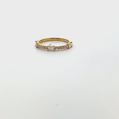 18K Yellow Gold Diamond Ring