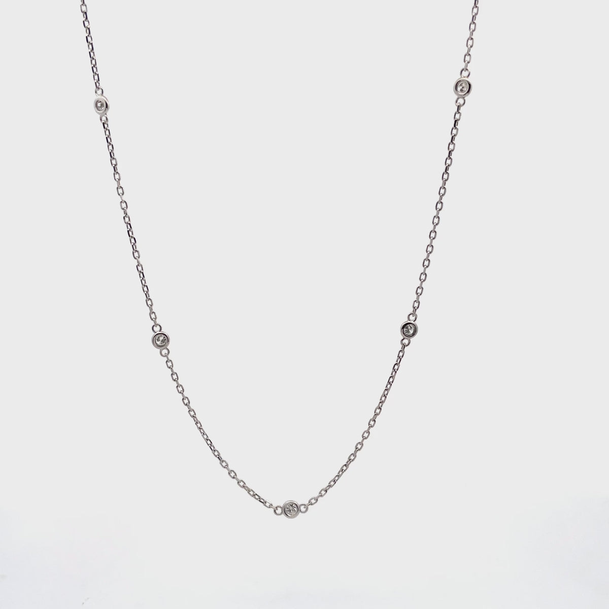Ladda video: 14K White Gold Diamonds By The Yard Necklace- 0.37 carat