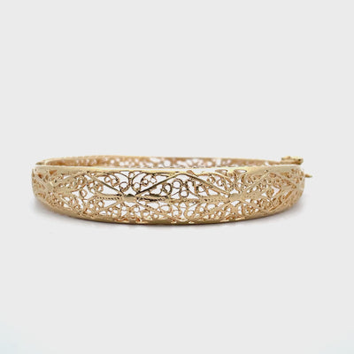 Pre-Owned Vintage 14K Yellow Gold Open-Work Scroll and Filigree Detailed Hinged Bangle Bracelet with Safety Clasp