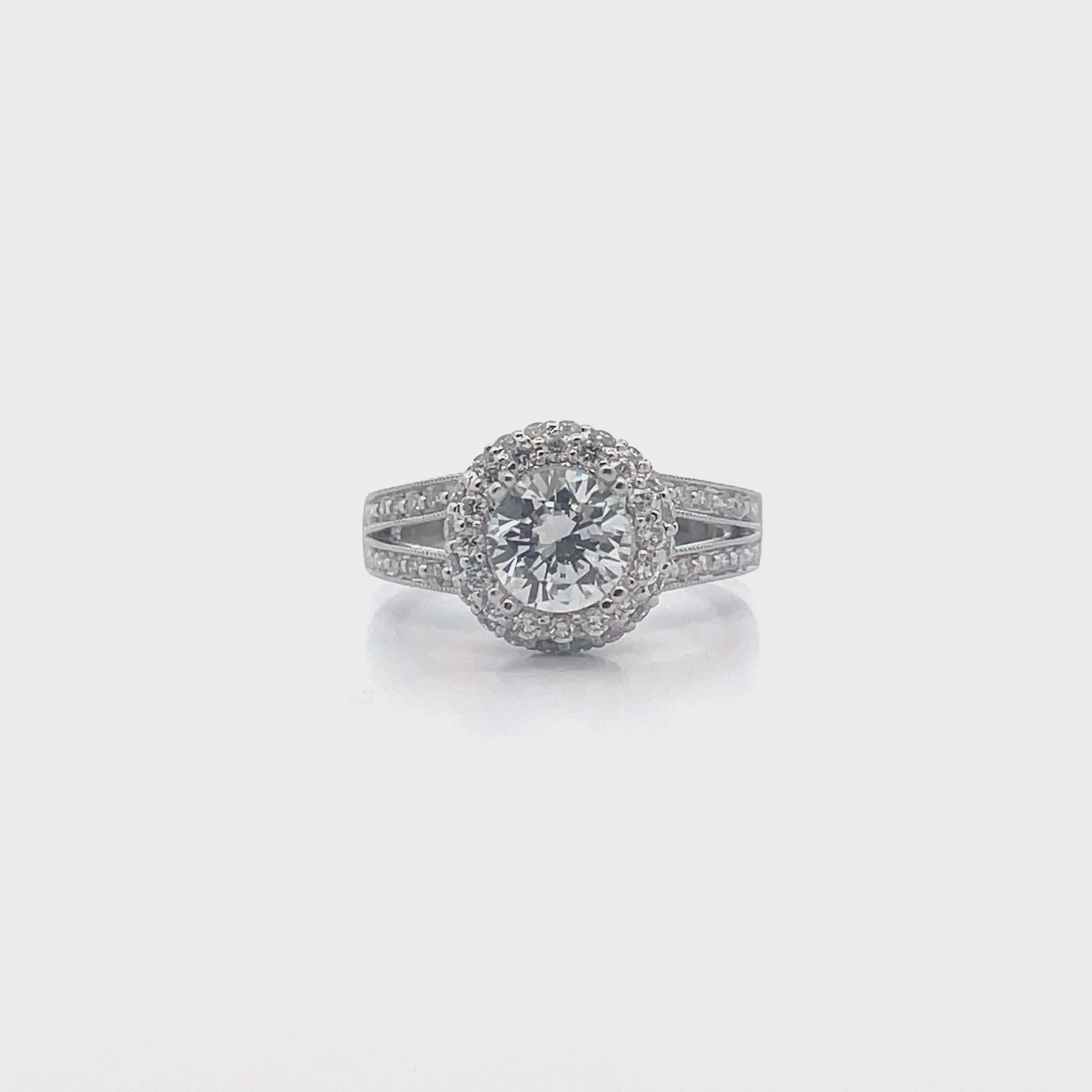 Cargar video: Vanna K 18K White Gold Engagement Ring Setting with Diamonds for Round Center Stone