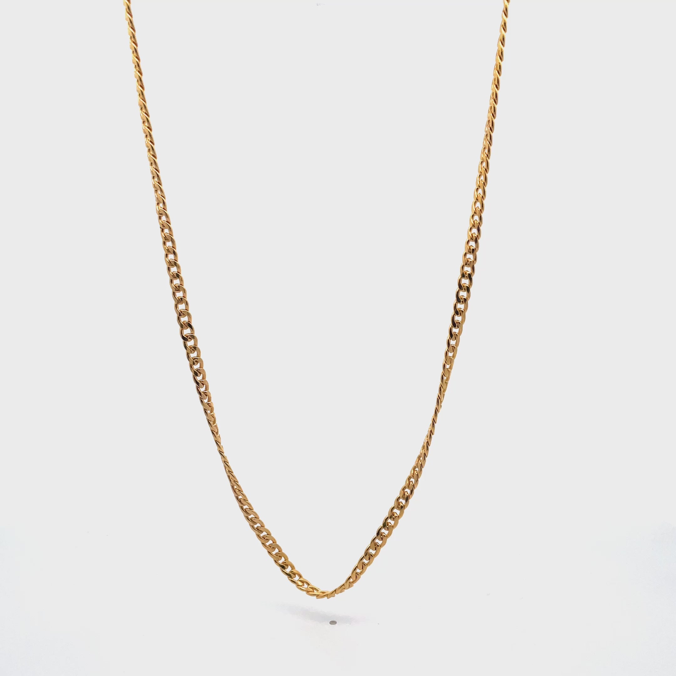 載入影片： Gold-Filled Curb Chain Necklace