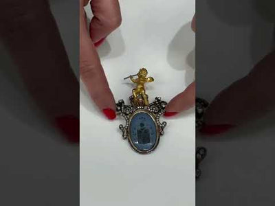 Pre-owned 18K Yellow Gold Intaglio and Diamond Brooch and Pendant