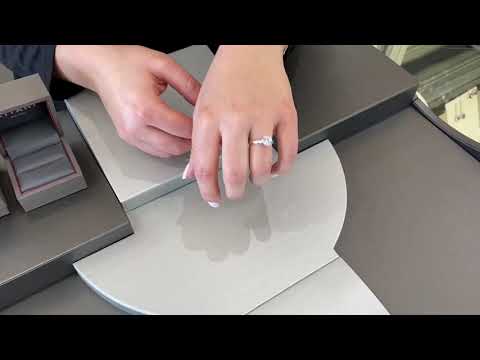 Ritani 1RZ2465 Engagement Ring