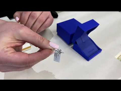 Tacori 2638 Round Dantela Platinum Engagement Ring with 0.20 Carats Diamonds